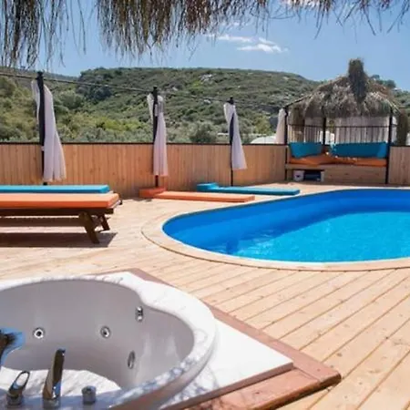 Sunrise With Jacuzzi And Private Pool 别墅 Islamlar (Mediterranean)